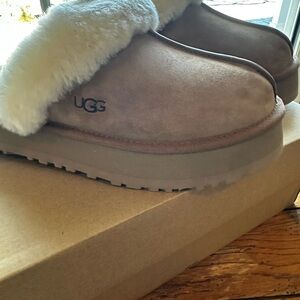 UGG Disquette Tan Slippers